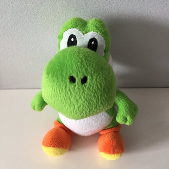 Super Mario Bros Yoshi stuffed toy - Picture 1 of 5